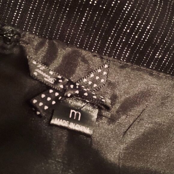 Forever 21 Strappy Metallic Silver & Black Mini Dress Empire Waist Size Medium - Picture 6 of 7